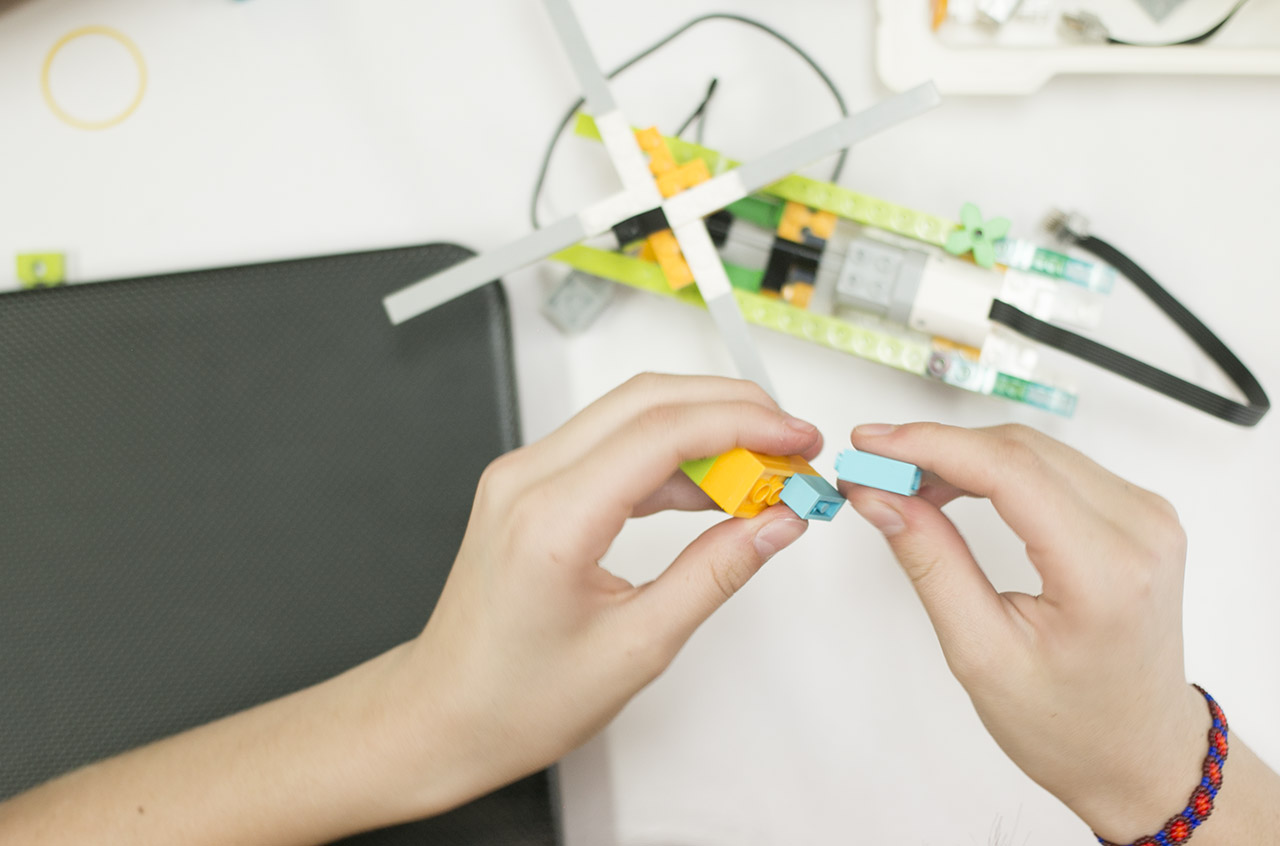 CASOS DE ÉXITO Pinion Education